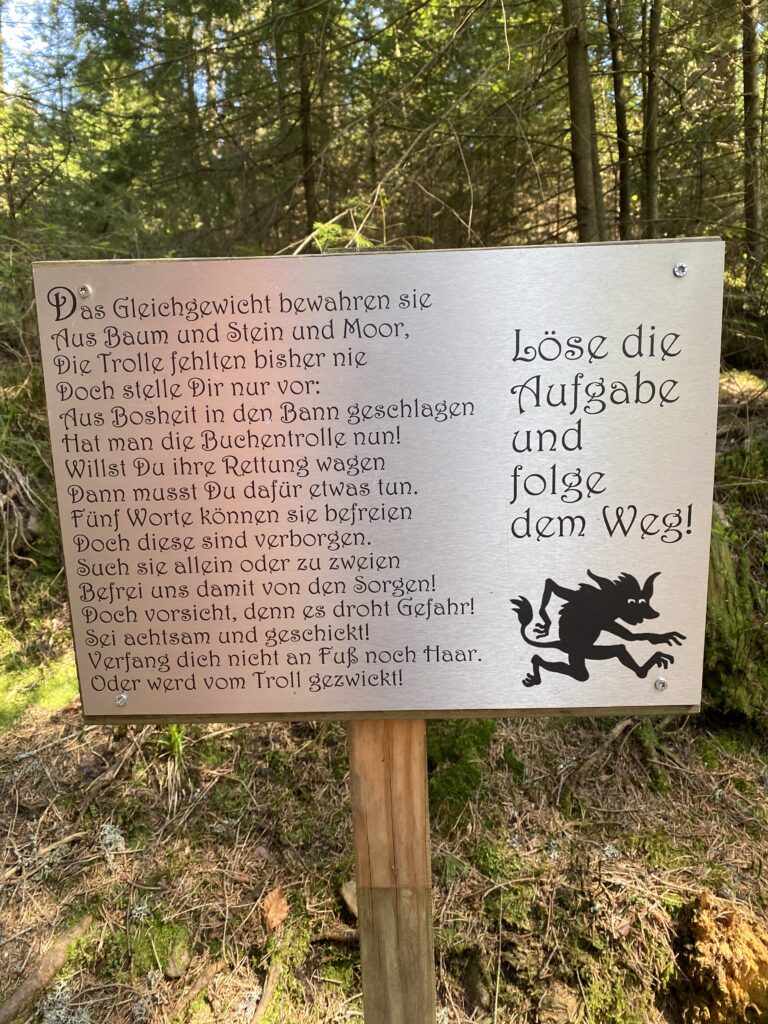 Tafel beim Abenteuerpfad